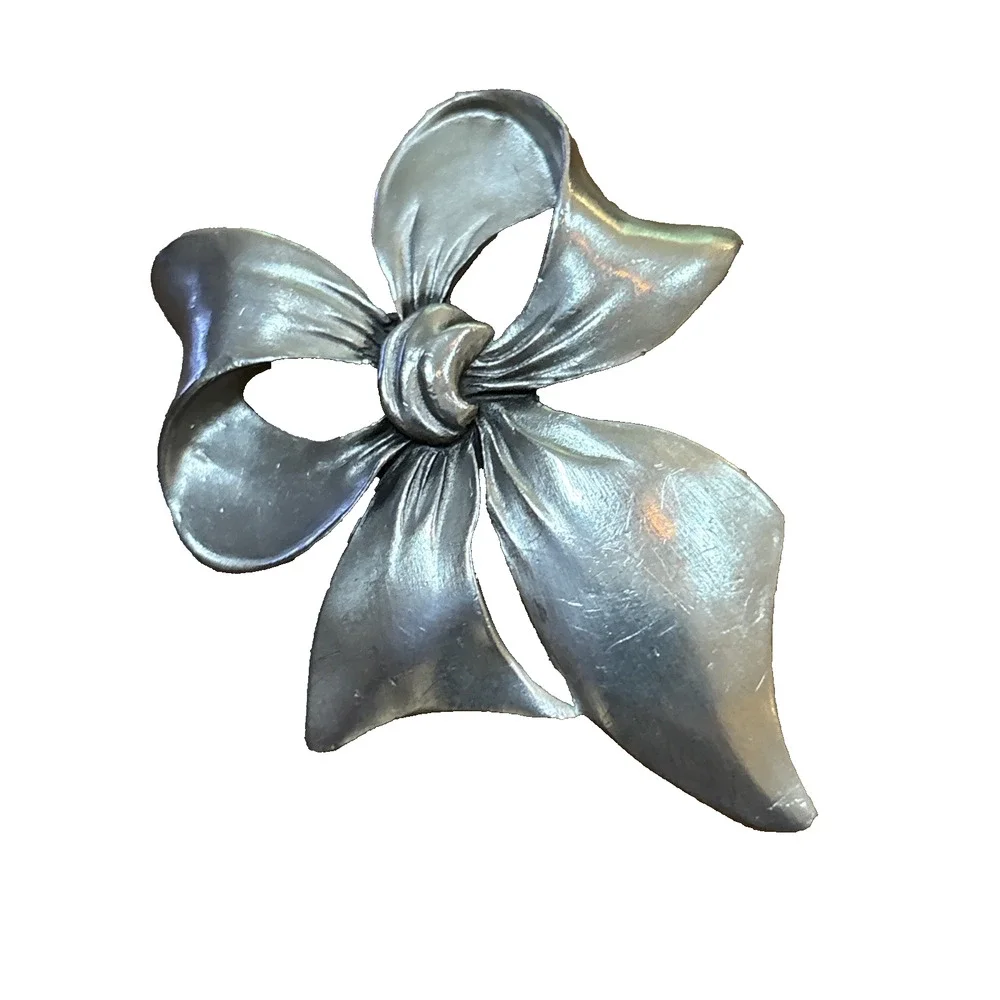 Vintage Seagull Canada Pewter Bow Brooch signed c1988 large silvertone metal pin